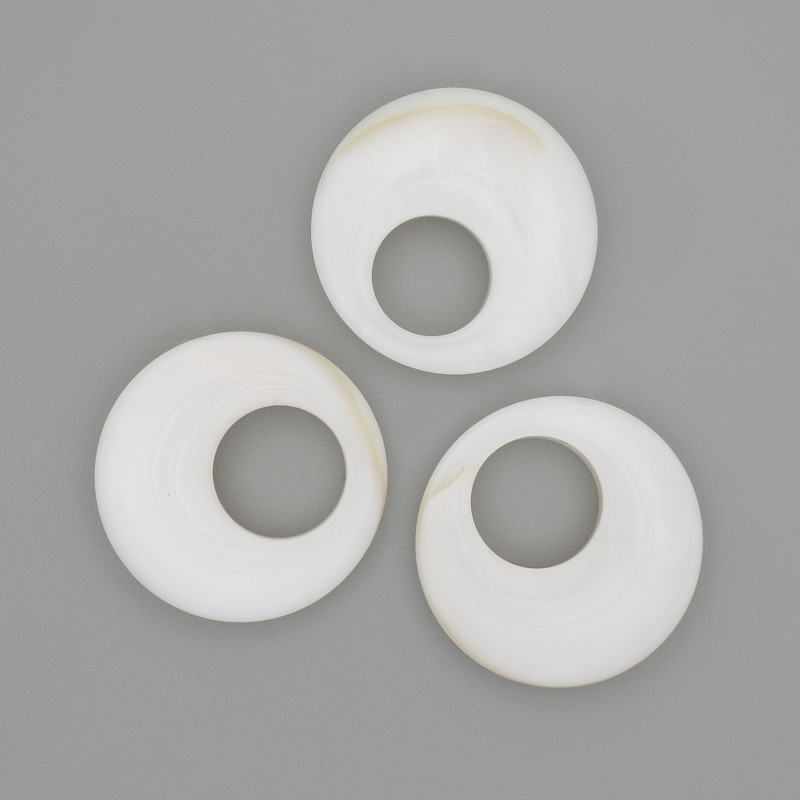 Donut pendant (bagel) Mother-of-pearl, diameter 20x4mm±, hole diameter 8mm±