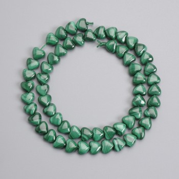 Malachite stone beads Heart 8×7–7.5 mm, on thread, 39 cm length
