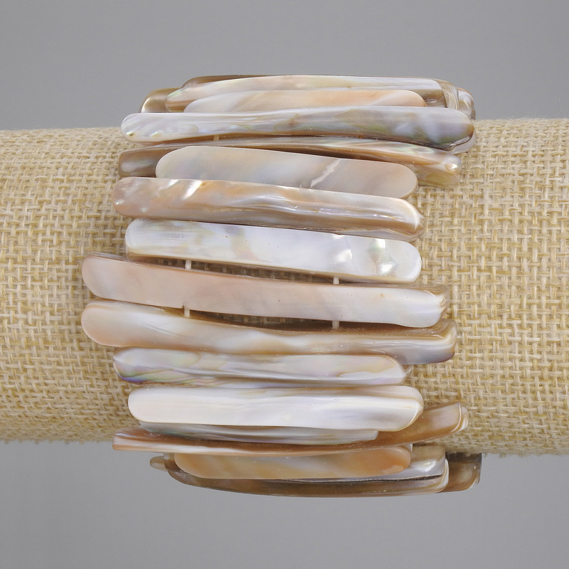 Bracelet with Mother-of-P Pearl sticks, diameter 37-53×5-7mm+-, length 18cm+- stretch
