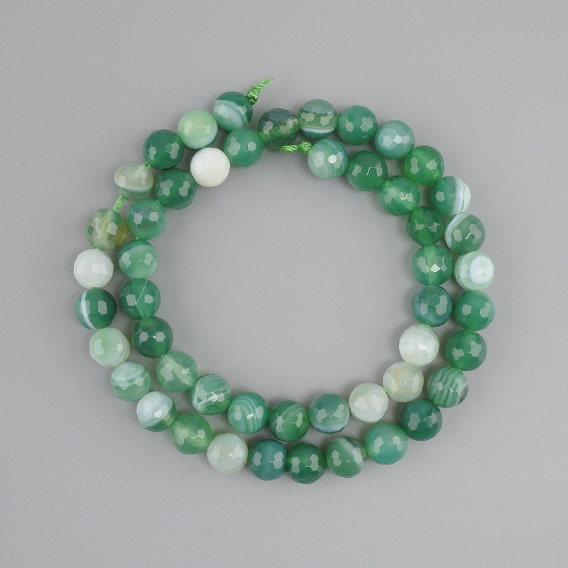 Agate Beads facet-cut sphere 8mm dia., length 37cm on thread