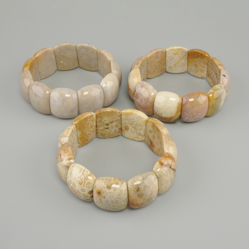 Bracelet made of fossilized coral, chain links 25×20 mm ±, length 18 cm ±, stretch