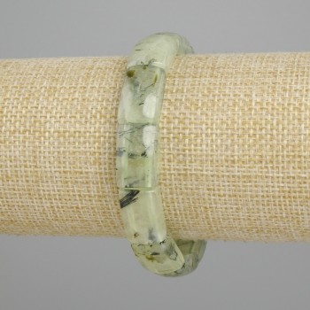 Bracelet Prehnite smooth chain, diameter 16-17×10-11mm+-, length 18cm+- stretch
