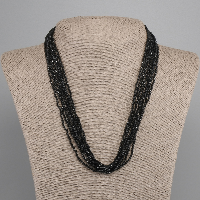 Multi-strand pendant necklace (8 strings) black agate faceted beads 2mm±, length 49cm±, magnetic clasp