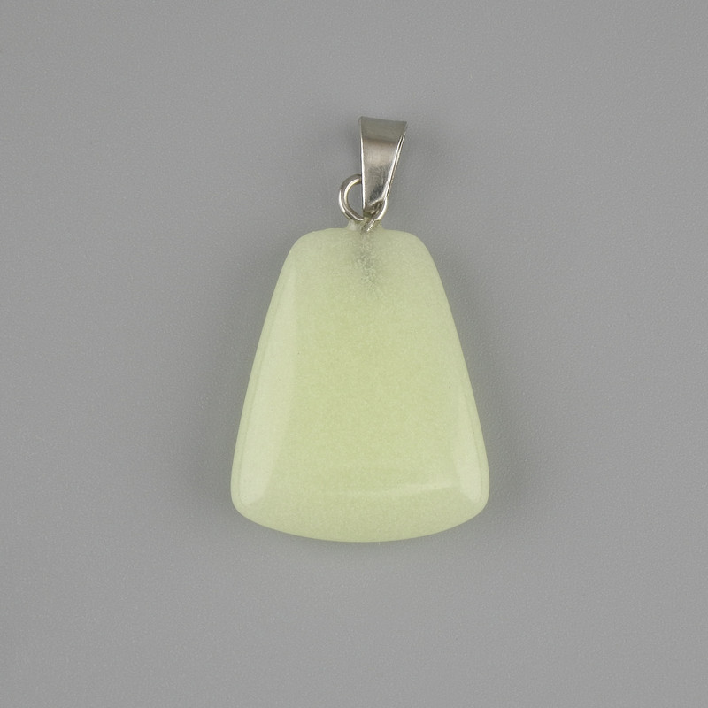 Onyx Pendant (green glow) Trapezoid 17x21mm+-, length 30mm+-