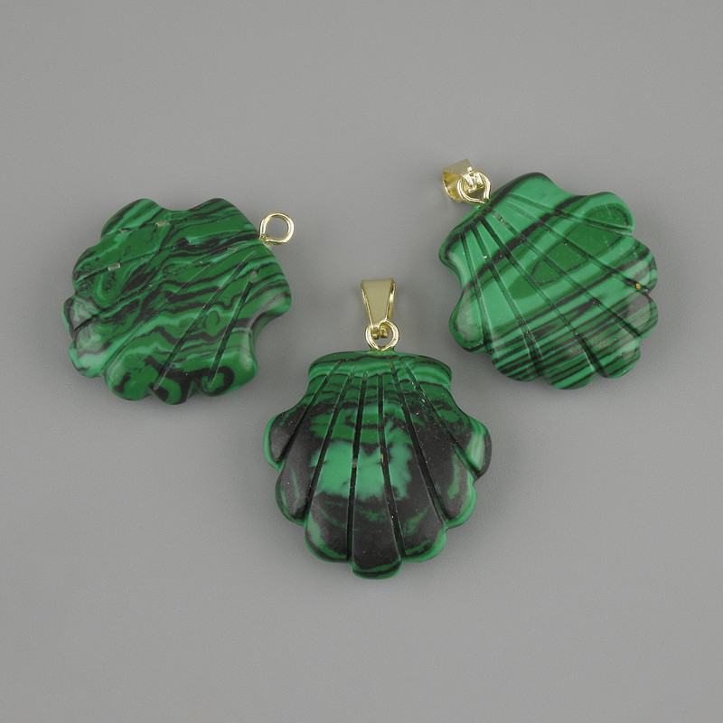 Pendant Shell Malachite 22×22×mm+-, length 30mm+-