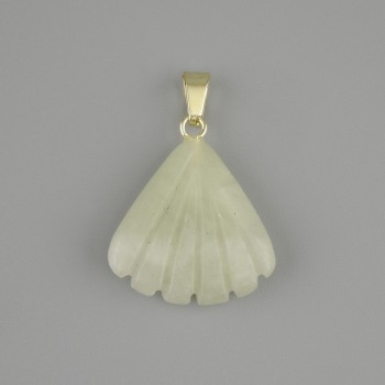 Shell Pendant Jadeite 20×20×mm+-, length 28mm+-
