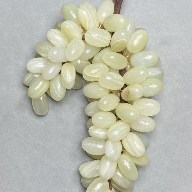 Decorative grape cluster of onyx (flexible) with natural onyx, diameter 21-25mm ± sizes ~20x11x6cm+