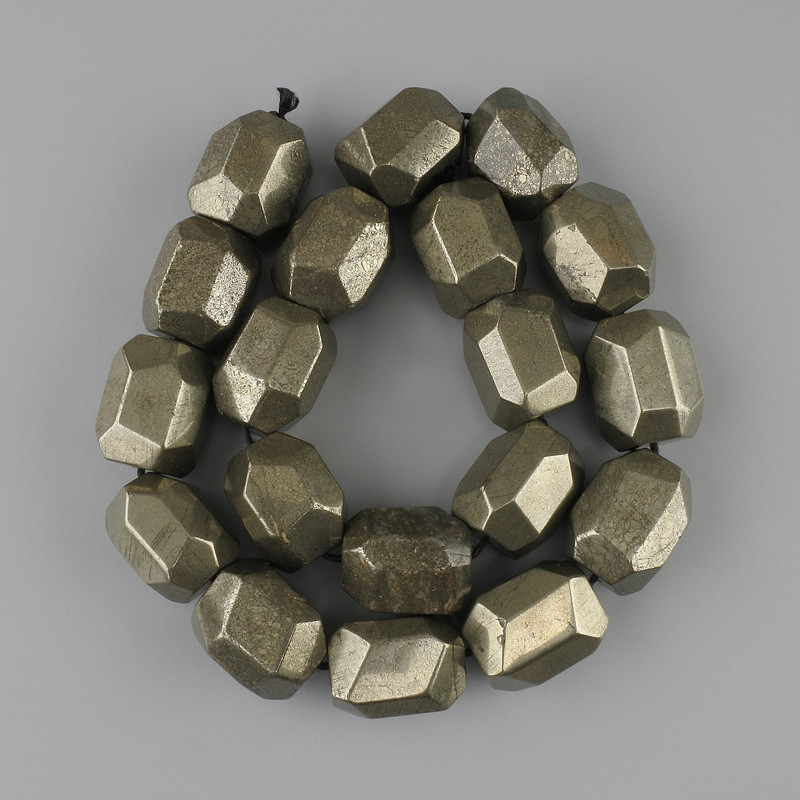 Pyrite Beads, Faceted 20-21×15-17mm, on Thread, 39cm long (±)