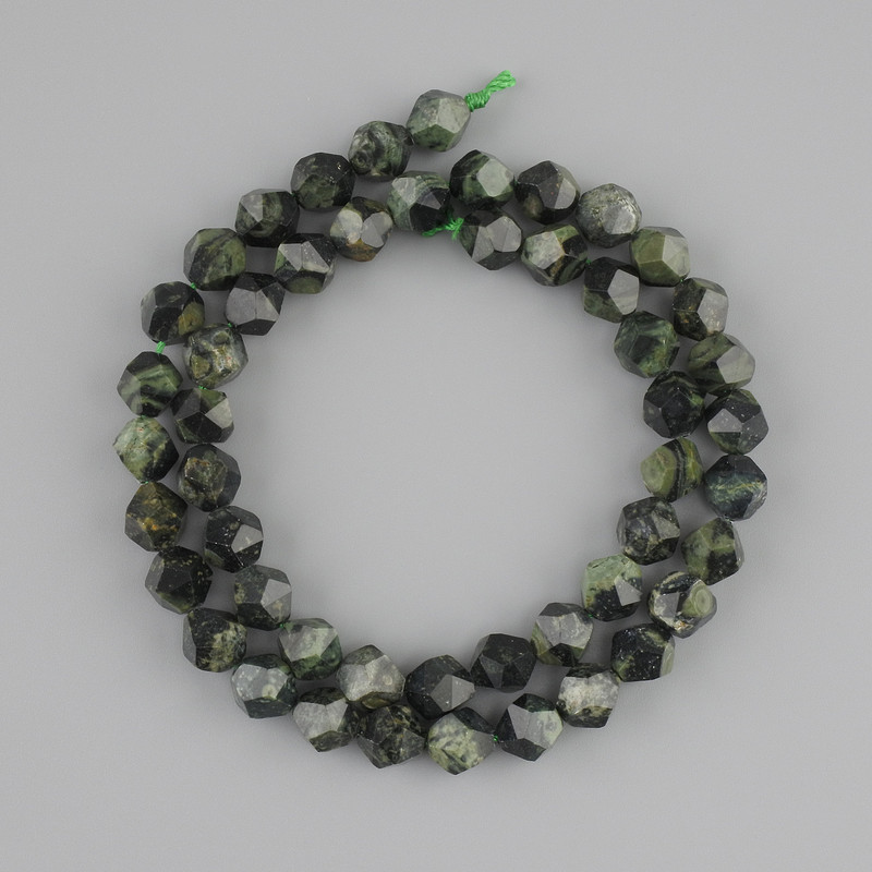 Ocean jasper beads, multi-faceted, 8x7mm±, length 39cm± on thread