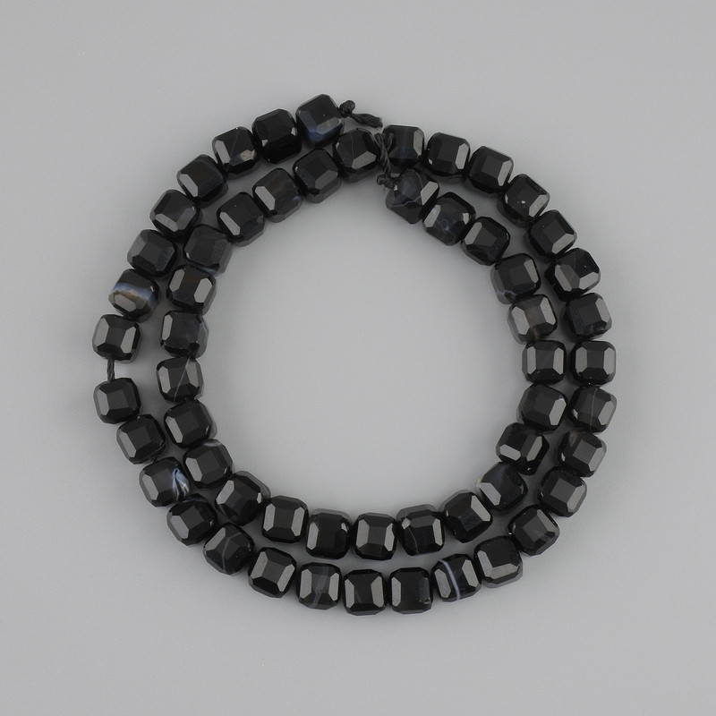 Agate Beads, Faceted Cube, 6.5×6.5 mm, length 37 cm on a thread