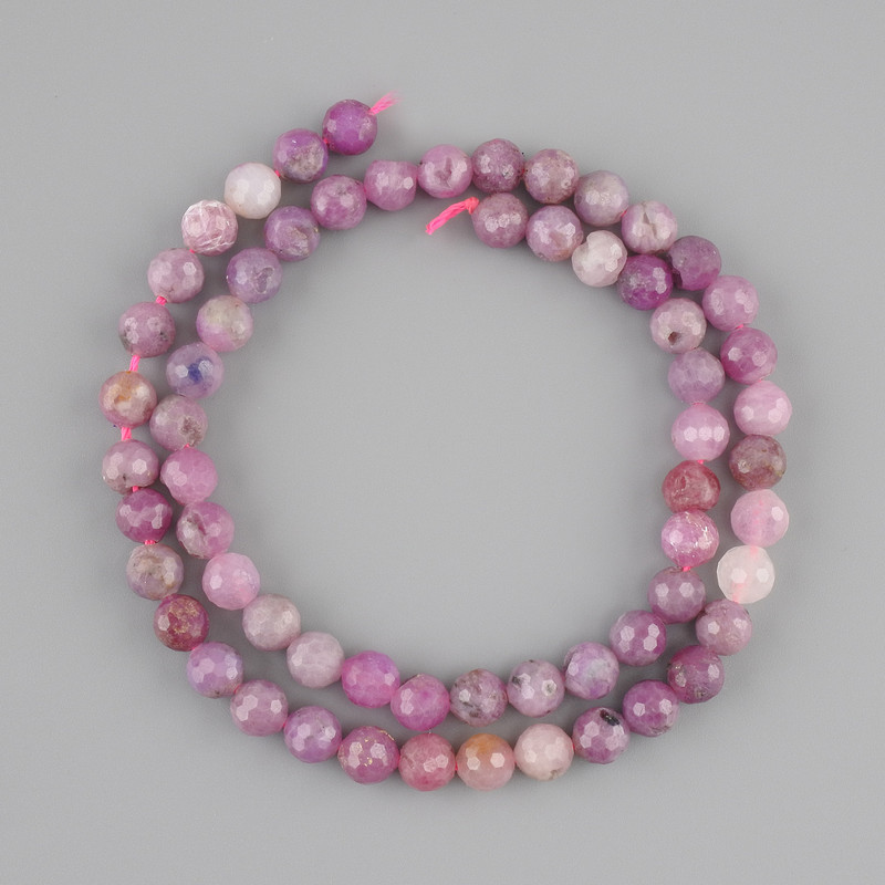 Ruby Beads, faceted round 6 mm, on thread, length about 38 cm