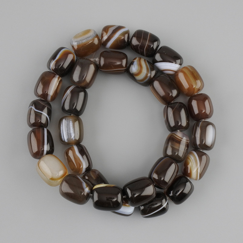 Agate Barillo Beads, 12.5×11mm, on a thread, length approx 37cm