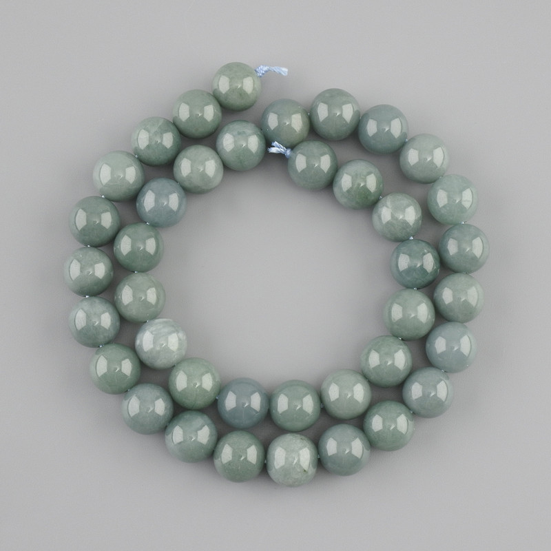 Jadeite Beads Smooth Round 10mm Ø on Thread 38cm