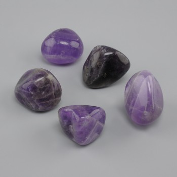 Amethyst tumbled natural stone, diameter 27-31×23-27×15-23mm ± (assorted sizes) (Price per 100 g)