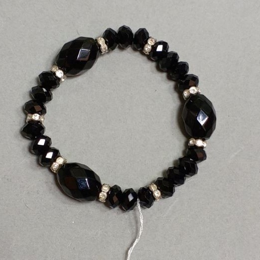 Bracelet Czech crystal, length 18cm± stretchy