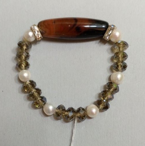 Bracelet Czech crystal and freshwater pearls, length 18cm± stretch