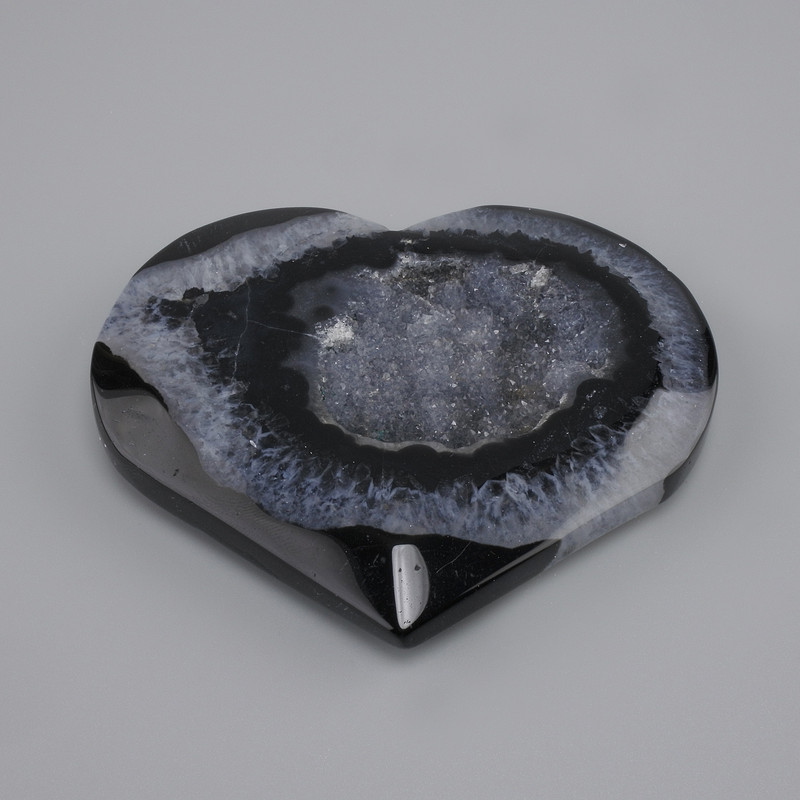 Souvenir Heart of Agate with geode 85x73x12mm+-( assorted sizes) (per 100 g)