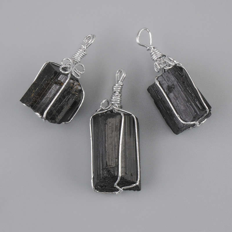 Uncut Tourmaline Pendant in Silver Plating 24x22mm+-, length 43mm+- (assorted size)