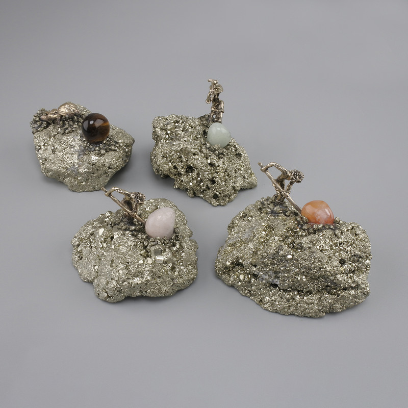 Souvenir Prospector (various figures) Pyrite 55-60×40-55mm+- assortment size