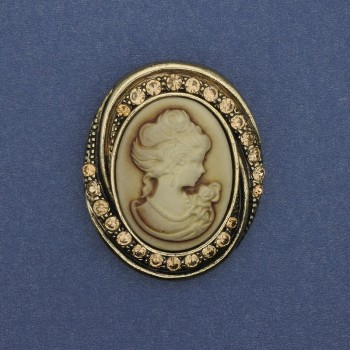Brooch Cameo Lady with rhinestones in golden metal 44×37mm +