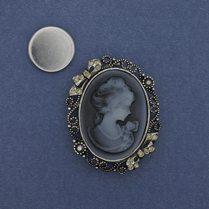 Magnetic Brooch Cameo Lady with Crystals Silver Metal 41×33mm +