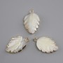 Pendant with Mother-of-P Pearl leaf in bezel, diameter 20x13mm+