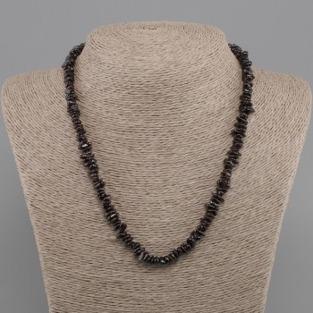 Garnet Chip Necklace, diameter 5-9×2-3mm +-, length 45cm + 5cm extender chain