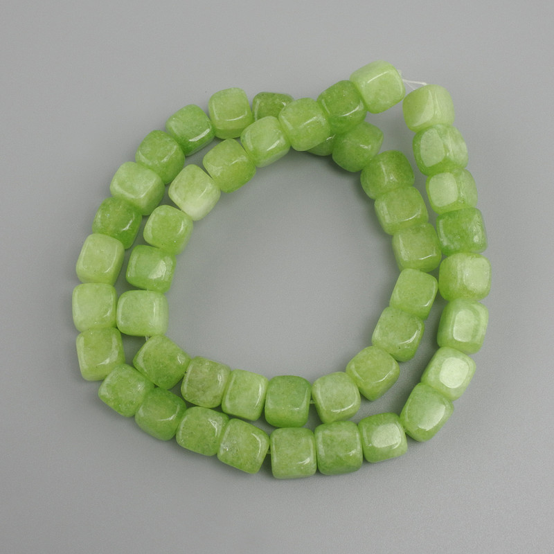 Chrysoprase Beads Olivine Cube Beads 8-9mm, length 38cm