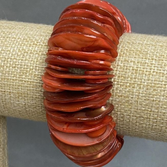 Bracelet Mother-of-Pearl, length 18cm +/− stretch