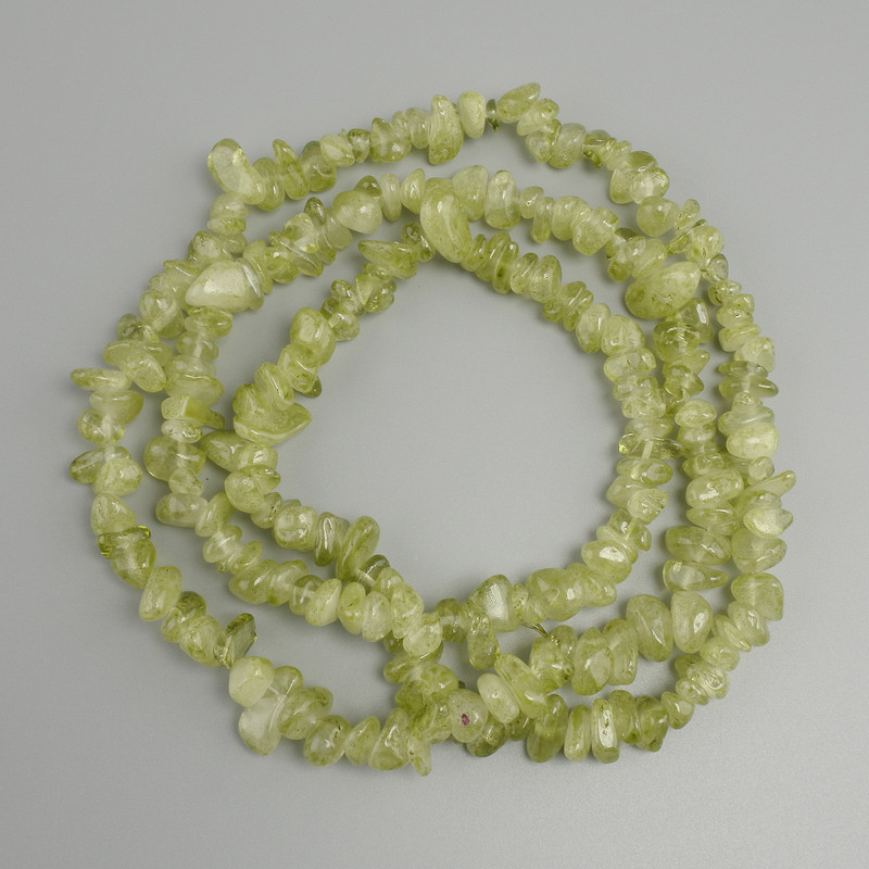 Toned quartz chips seed beads, 6-13×4-9mm, 80mm approx. length on monofilament