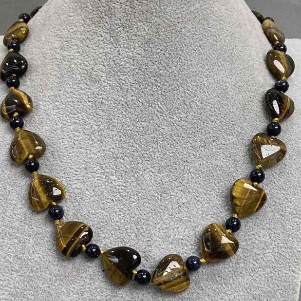 Necklace Tiger's Eye Heart 15mm+- Aventurine 'Night of Cairo' Bead 6mm+-, length 45cm+- with clasp