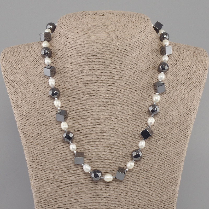 Necklace of freshwater pearls 7-8x6mm with Hematite faceted beads 10mm and cubes 8mm+, length 50cm+