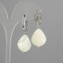 Earrings Mother-of-Pearl Shell 20×18 mm +-, length 40 mm +-, silver metal