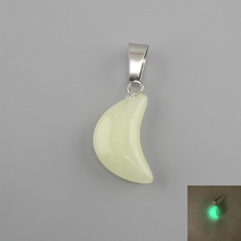 Pendant Moon Green Onyx Radiant Glow 11x18x5x28mm+