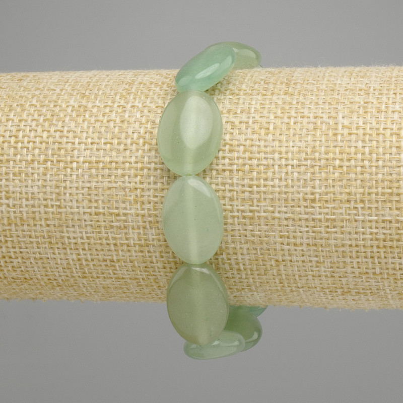 Nephrite Bracelet Oval, diameter 18×13mm ±, length 18cm ± elastic