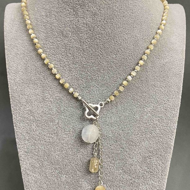 Necklace Pearlescent Beige Rondelle with Pendant, 4x3mm± Hematite 2x2mm±, length 41cm + toggle