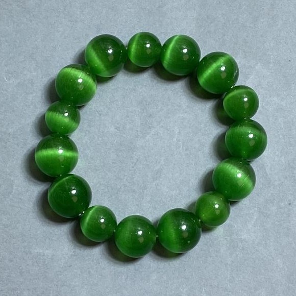 Cat’s Eye Bead Bracelet 11–14 mm, stretchy, length 18 cm ±