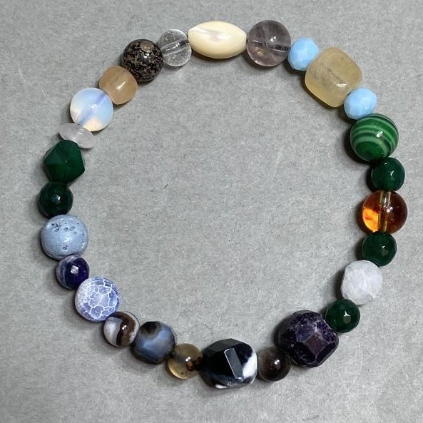 Bracelet Assortment Agate Malachite bead 8mm+-, Citrine cube 5mm+-8mm+-, length 18cm +- stretch
