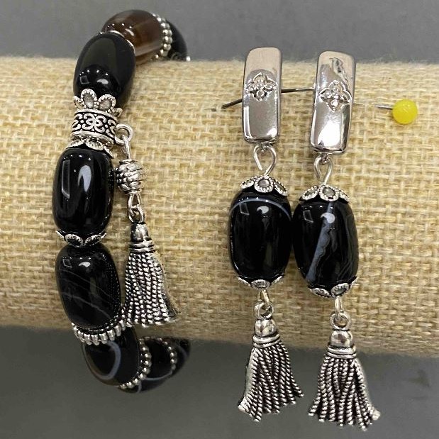 Bracelet and Earrings Set, Agate Tumbled 14x10mm (+-), length 60mm (+-), with metal inserts, length 18cm (+-), stretch
