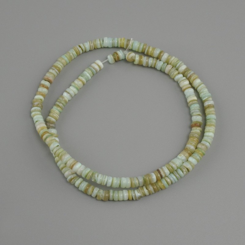 Scarfarka mother-of-pearl rondelle beads, 4x1.5–2 mm, 38 cm long on thread