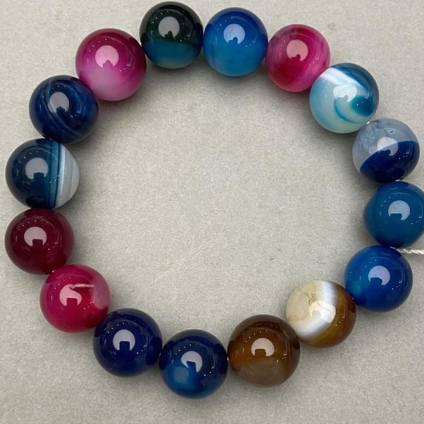 Agate bracelet smooth round bead 12mm +/-, length 18cm +/- stretch