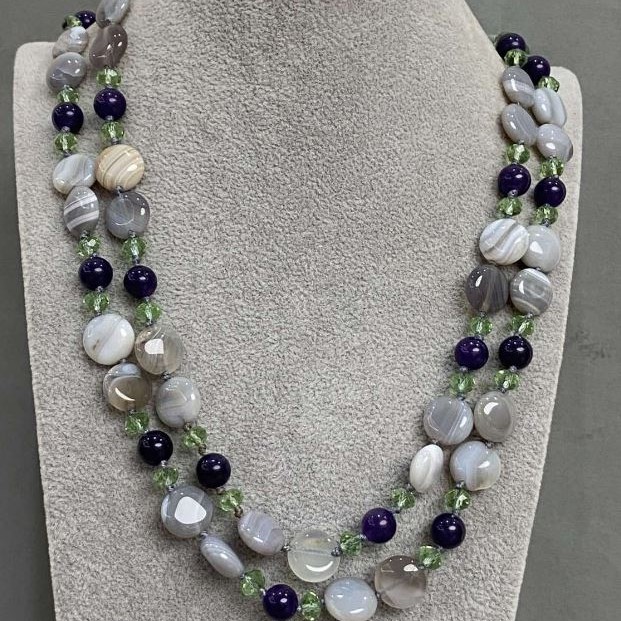 Necklace Botswana Agate coin 11mm+- Amethyst bead 8.5mm+- length 65cm+- with clasp
