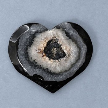 Heart-shaped souvenir Agate with geode 52×64 mm ± weight 87 g