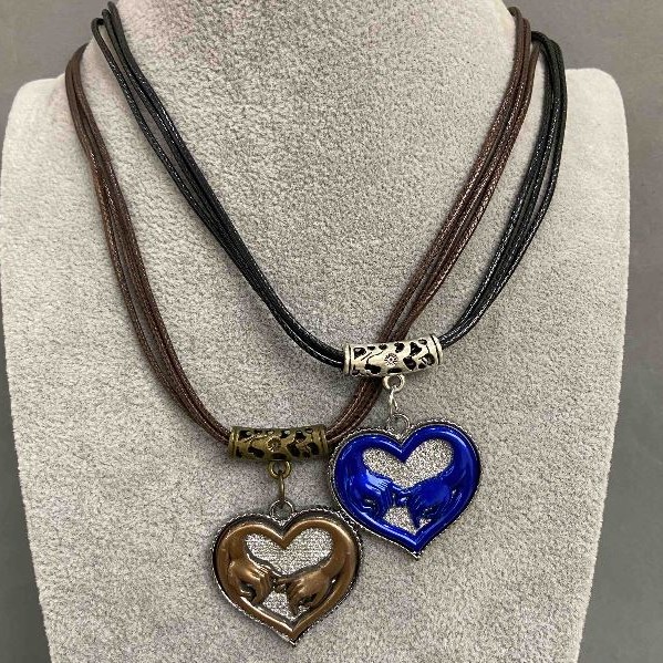 Friendship pendant Hearts, 31x33mm diameter, 45–48cm length