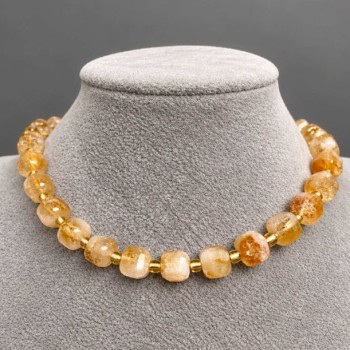 Choker Citrine faceted cube 9x9mm ± beads 3mm ± with pendants, length 38cm + toggle