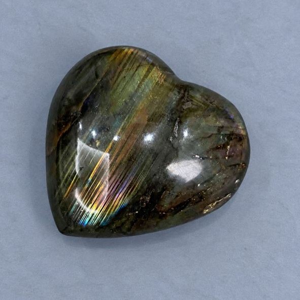 Heart-shaped Labradorite gemstone souvenir stone 57x54mm +- weight 130g