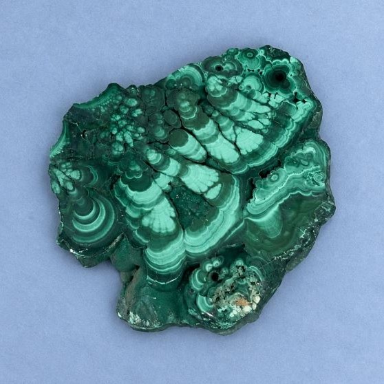Malahite natural stone souvenir plate 77x63x10 mm ± weight 122 g