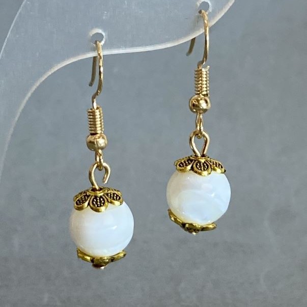 Earrings Pearl smooth bead 10mm+-, length 33mm+-
