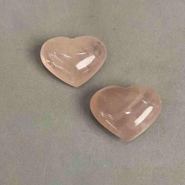Pair of Hearts Pink Quartz souvenir natural stone, diameter 42–45 x 35–36 mm ± 75 g