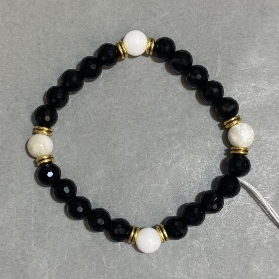 Agate bracelet faceted bead 8mm+- smooth bead 8mm+-, length 18cm +- stretch